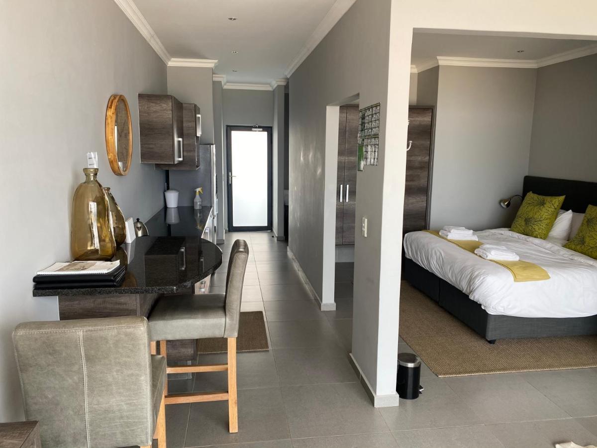 Apartment 32, Bay View Suites Langstrand Luaran gambar